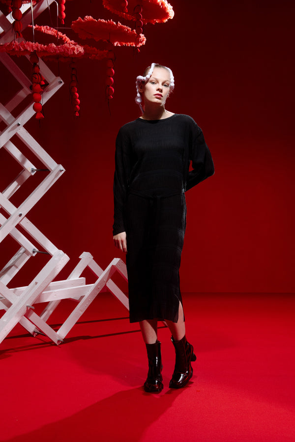 Grow Plissé Dress - Caviar - Image 2